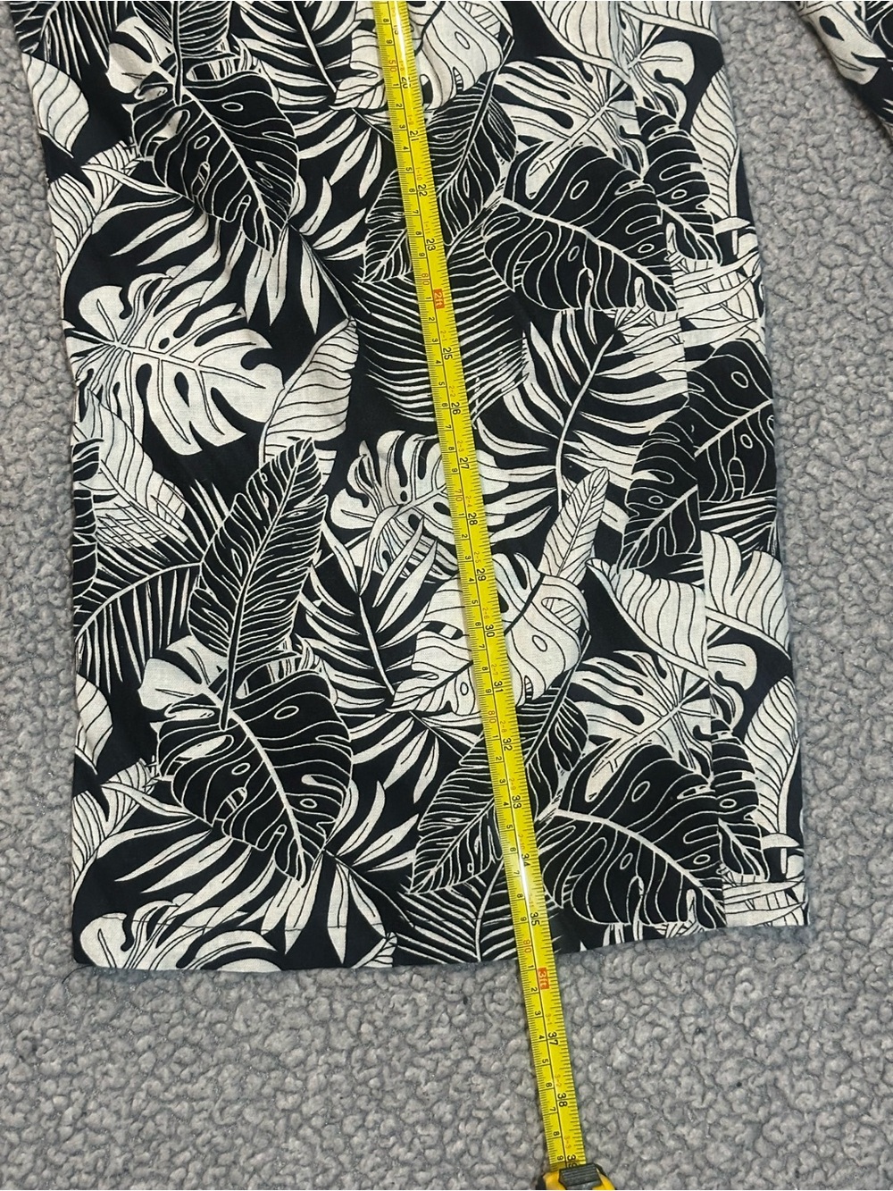 Tahari Women’s Size S Black White Tropical Leaf Print Wide Leg Crop Pants Elasti - Picture 7 of 9